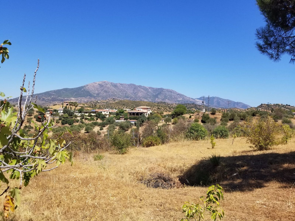 Huis te koop in Entrerrios | 4 slaapkamers H5075572