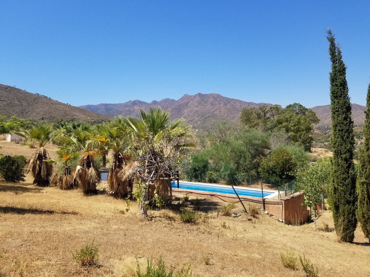 Huis te koop in Entrerrios | 4 slaapkamers H5075572