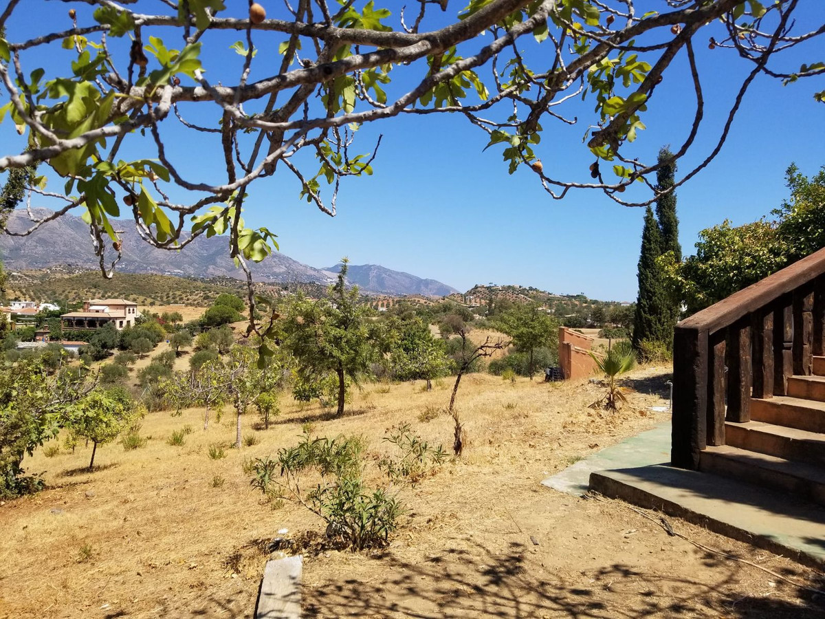 Huis te koop in Entrerrios | 4 slaapkamers H5075572