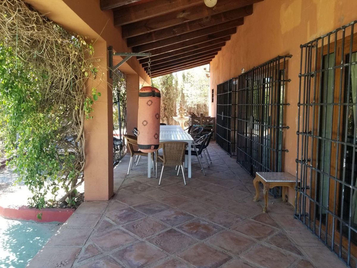 Huis te koop in Entrerrios | 4 slaapkamers H5075572