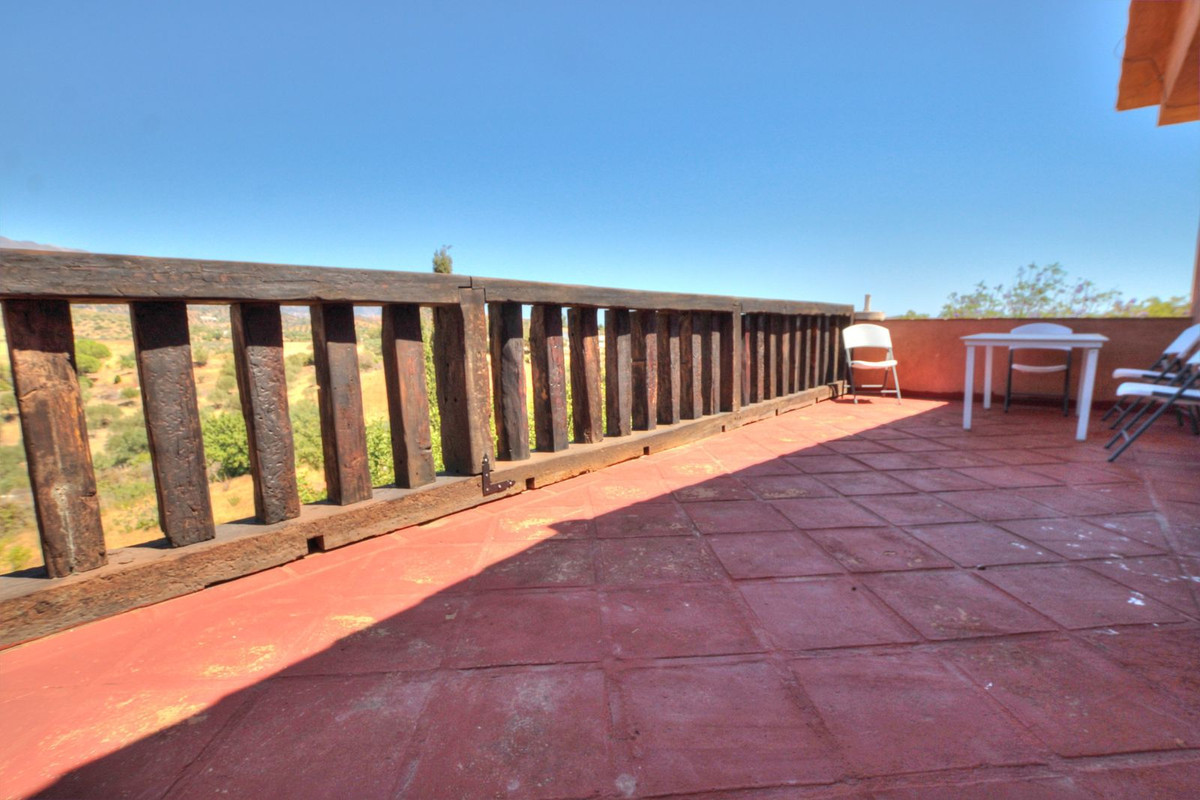 Huis te koop in Entrerrios | 4 slaapkamers H5075572