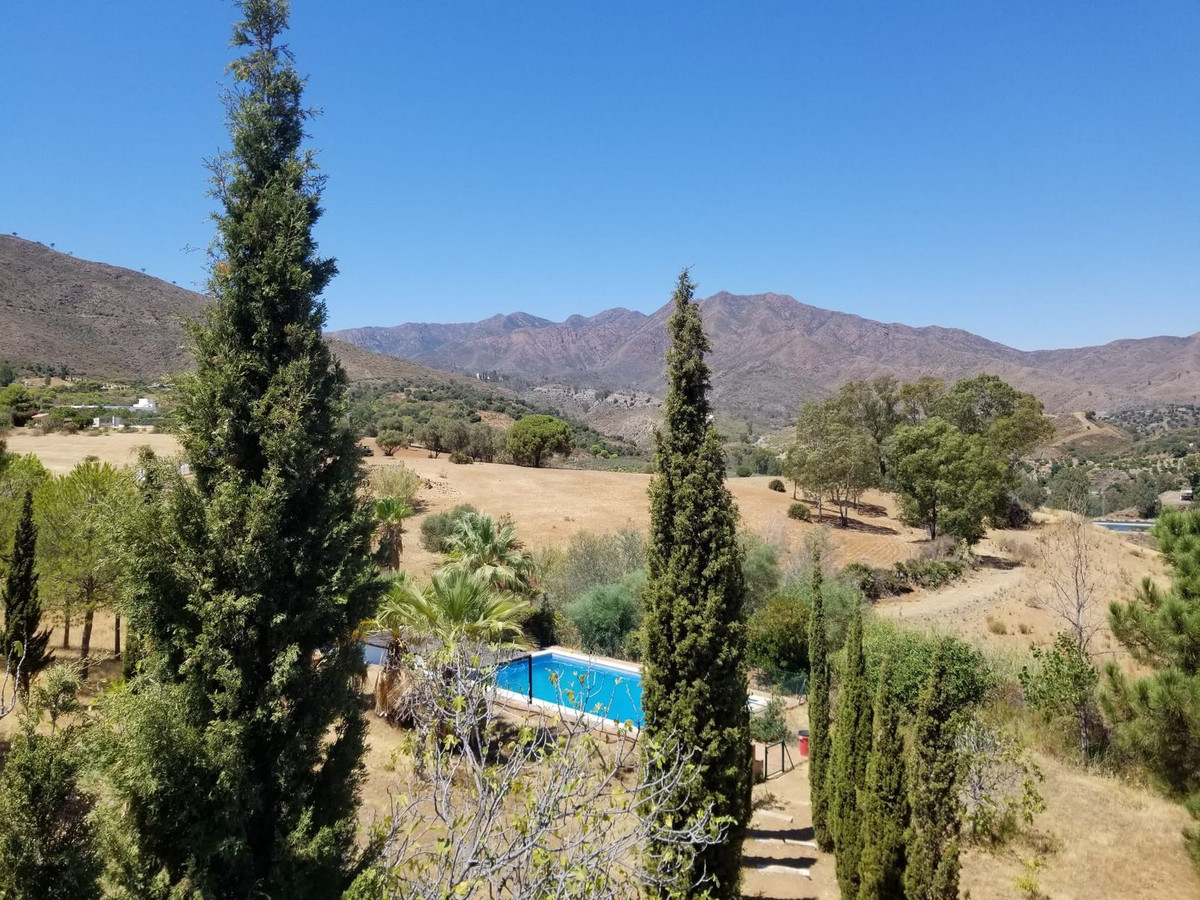 Huis te koop in Entrerrios | 4 slaapkamers H5075572