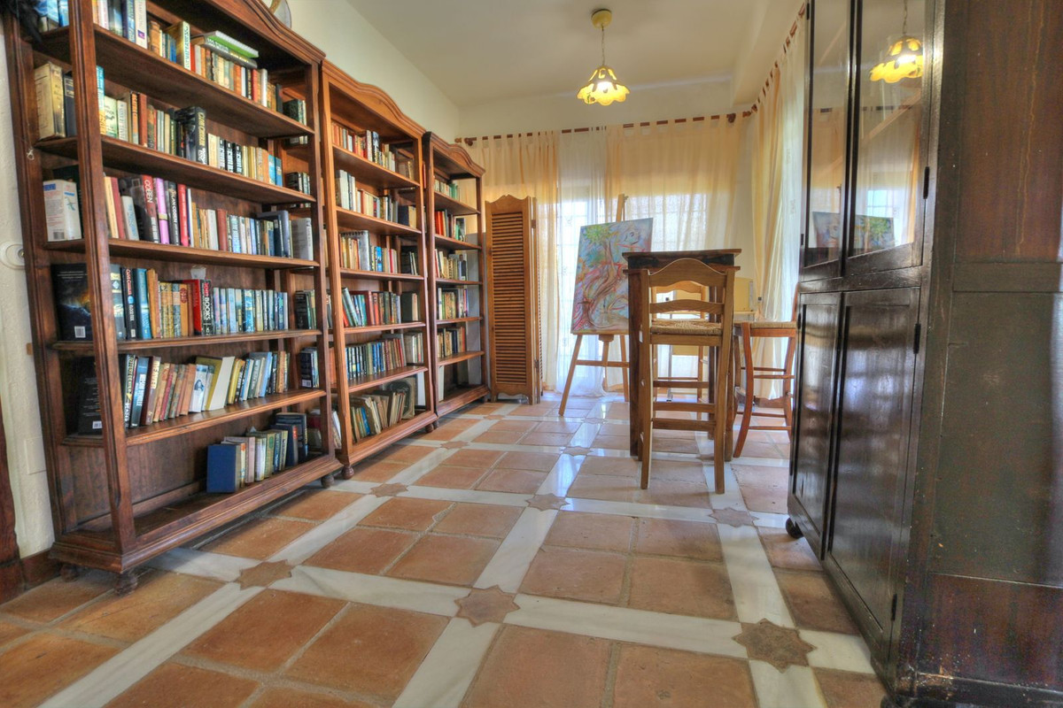 Huis te koop in Entrerrios | 4 slaapkamers H5075572