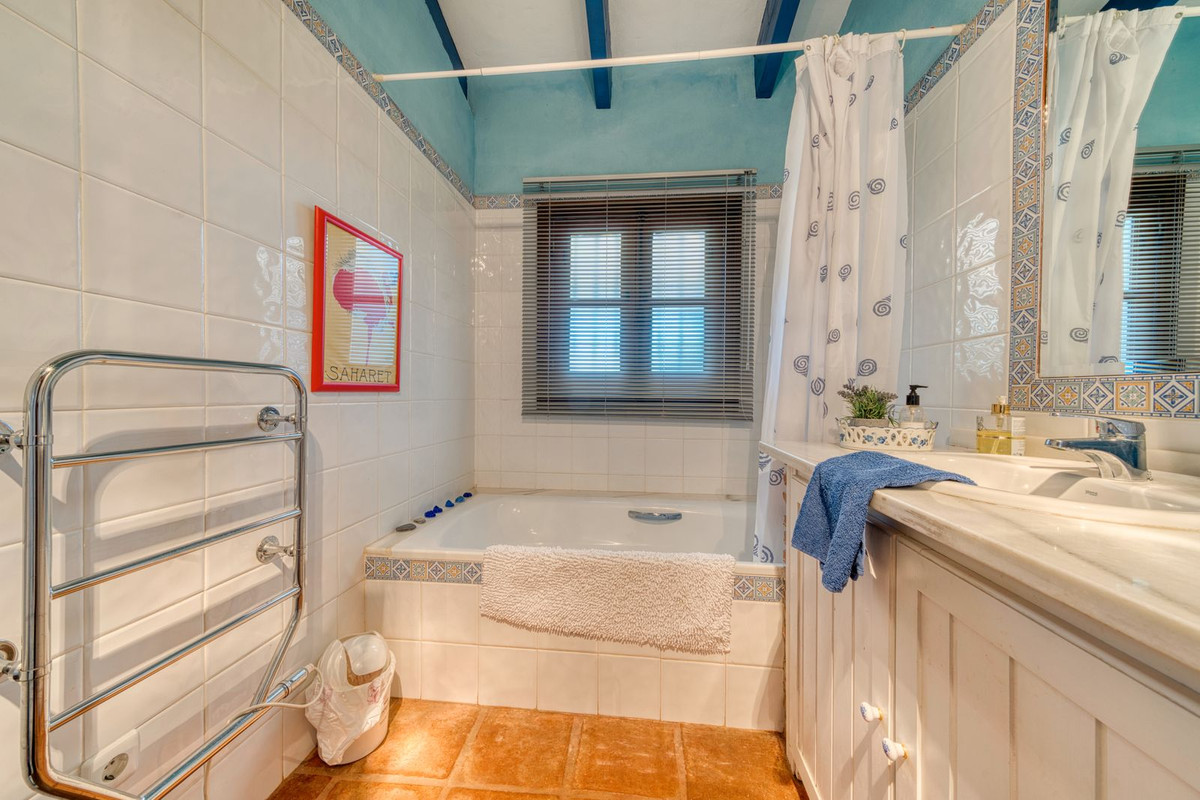 Huis te koop in Entrerrios | 4 slaapkamers H5080252