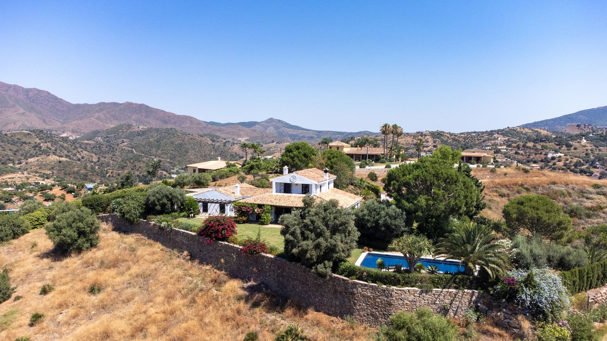 Huis te koop in Entrerrios | 4 slaapkamers H5080252