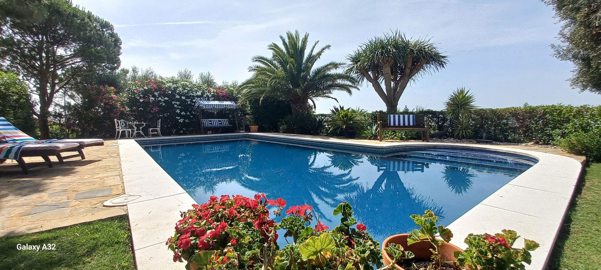 Huis te koop in Entrerrios | 4 slaapkamers H5080252