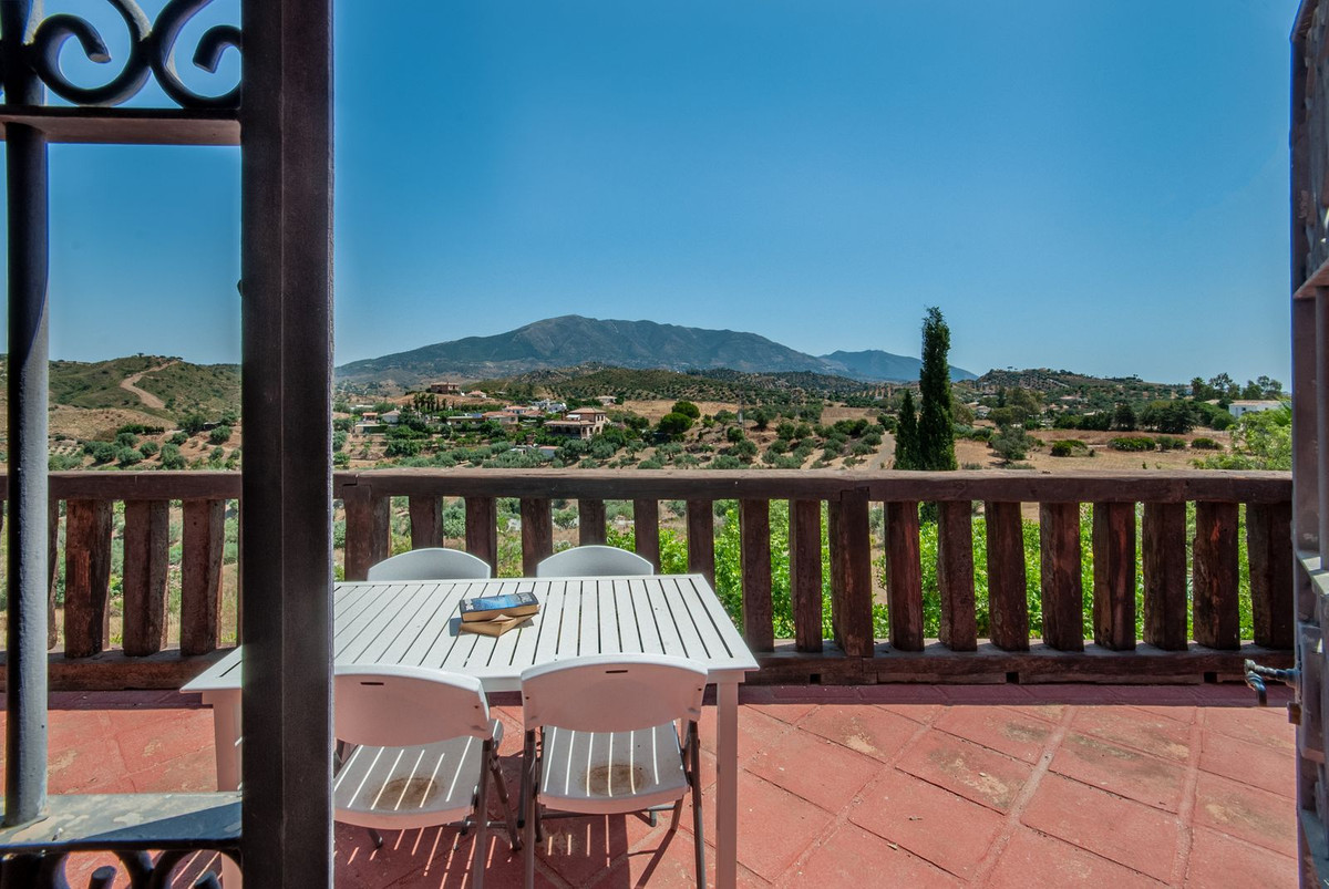 Huis te koop in Entrerrios | 4 slaapkamers H5105056
