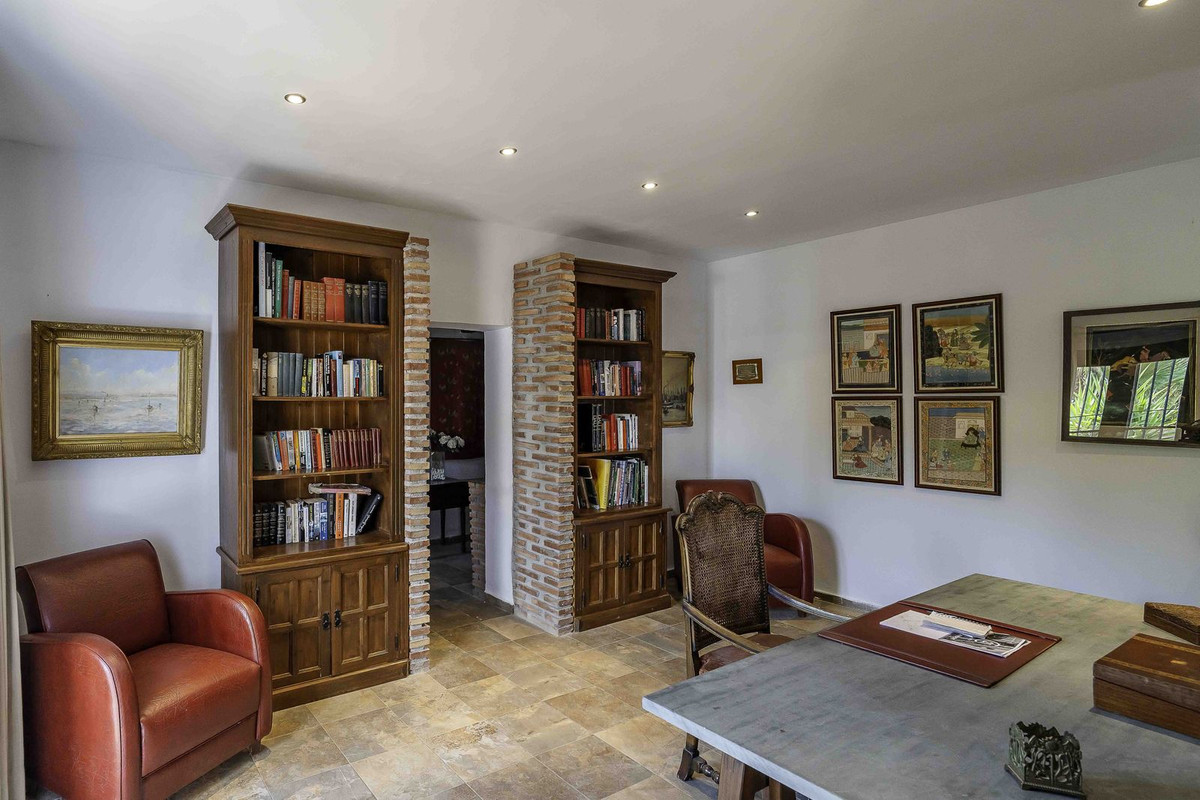 Huis te koop in Entrerrios | 6 slaapkamers H5148238