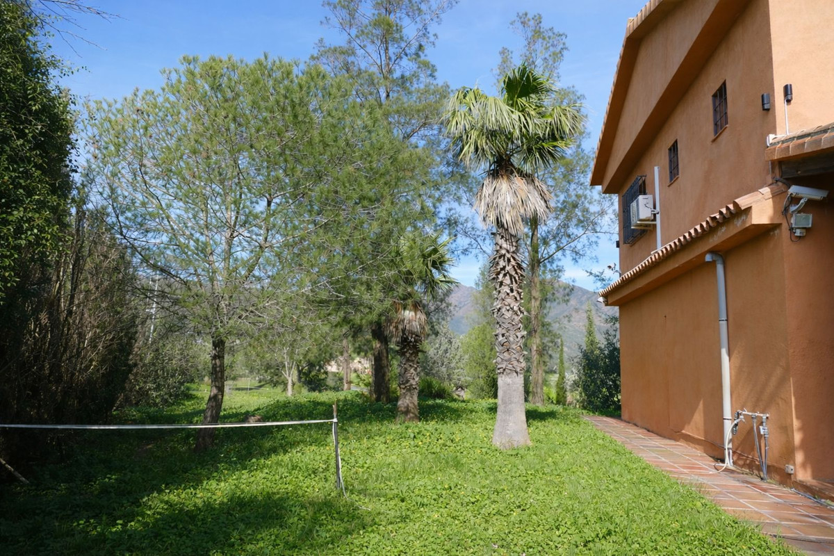 Huis te koop in Entrerrios | 4 slaapkamers H5316121