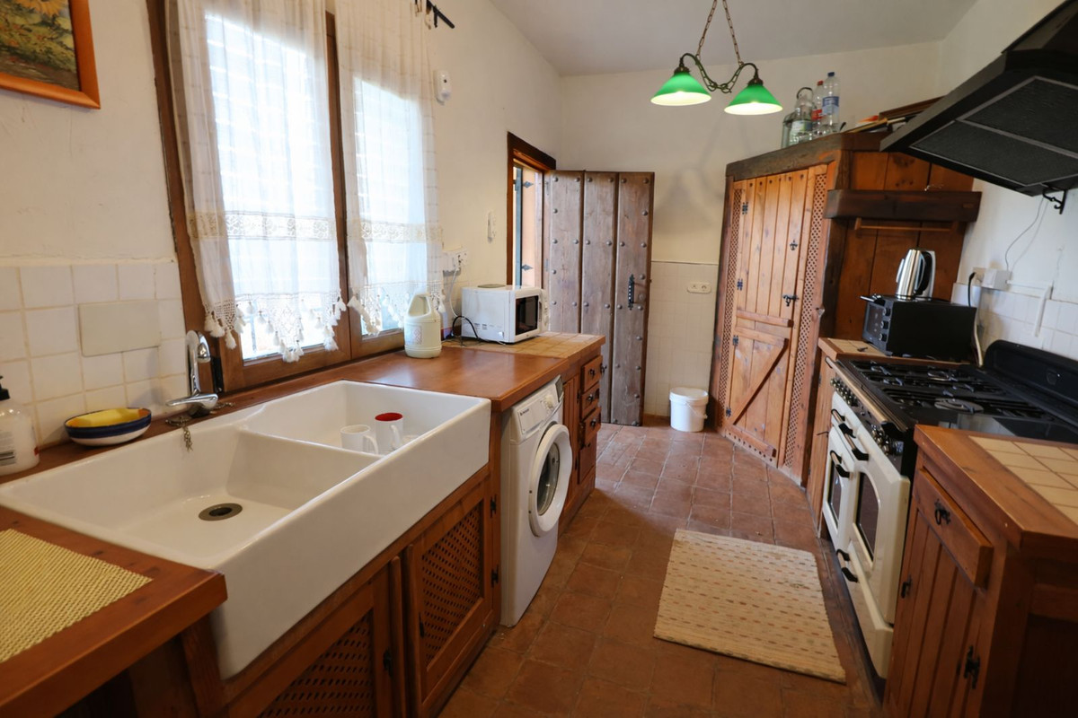 Huis te koop in Entrerrios | 4 slaapkamers H5316121