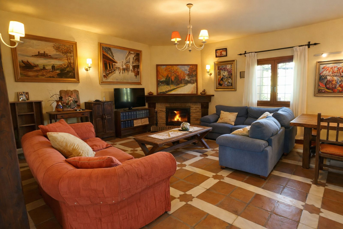 Huis te koop in Entrerrios | 4 slaapkamers H5316121