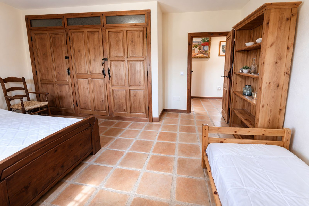 Huis te koop in Entrerrios | 4 slaapkamers H5316121