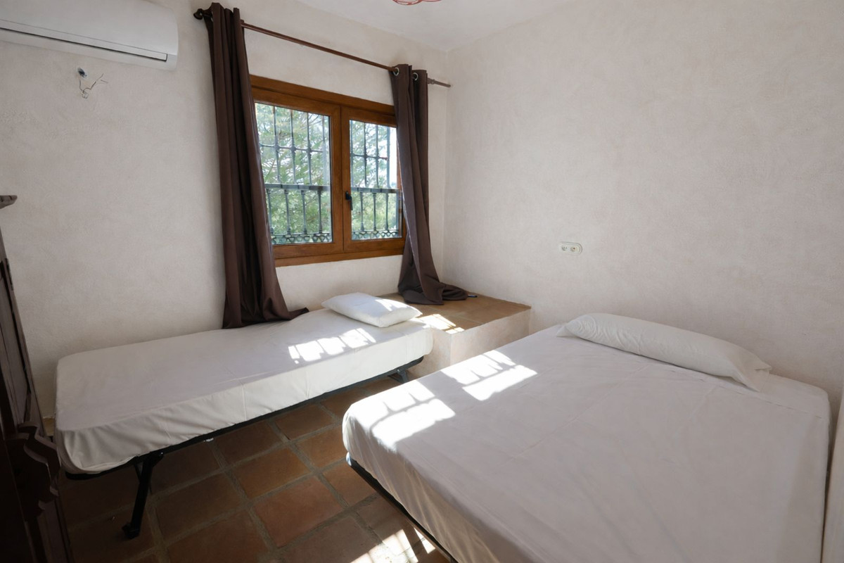 Huis te koop in Entrerrios | 4 slaapkamers H5316121