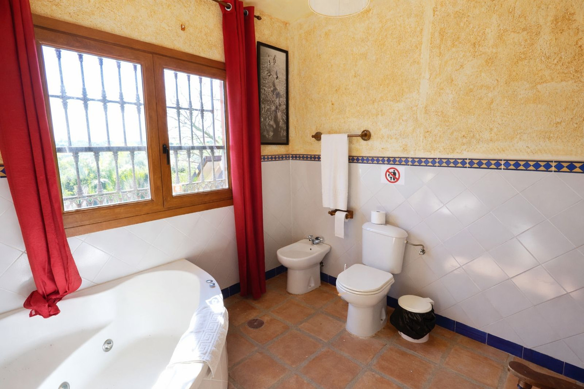 Huis te koop in Entrerrios | 4 slaapkamers H5316121