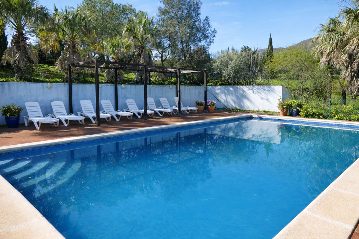 Huis te koop in Entrerrios | 4 slaapkamers H5316121