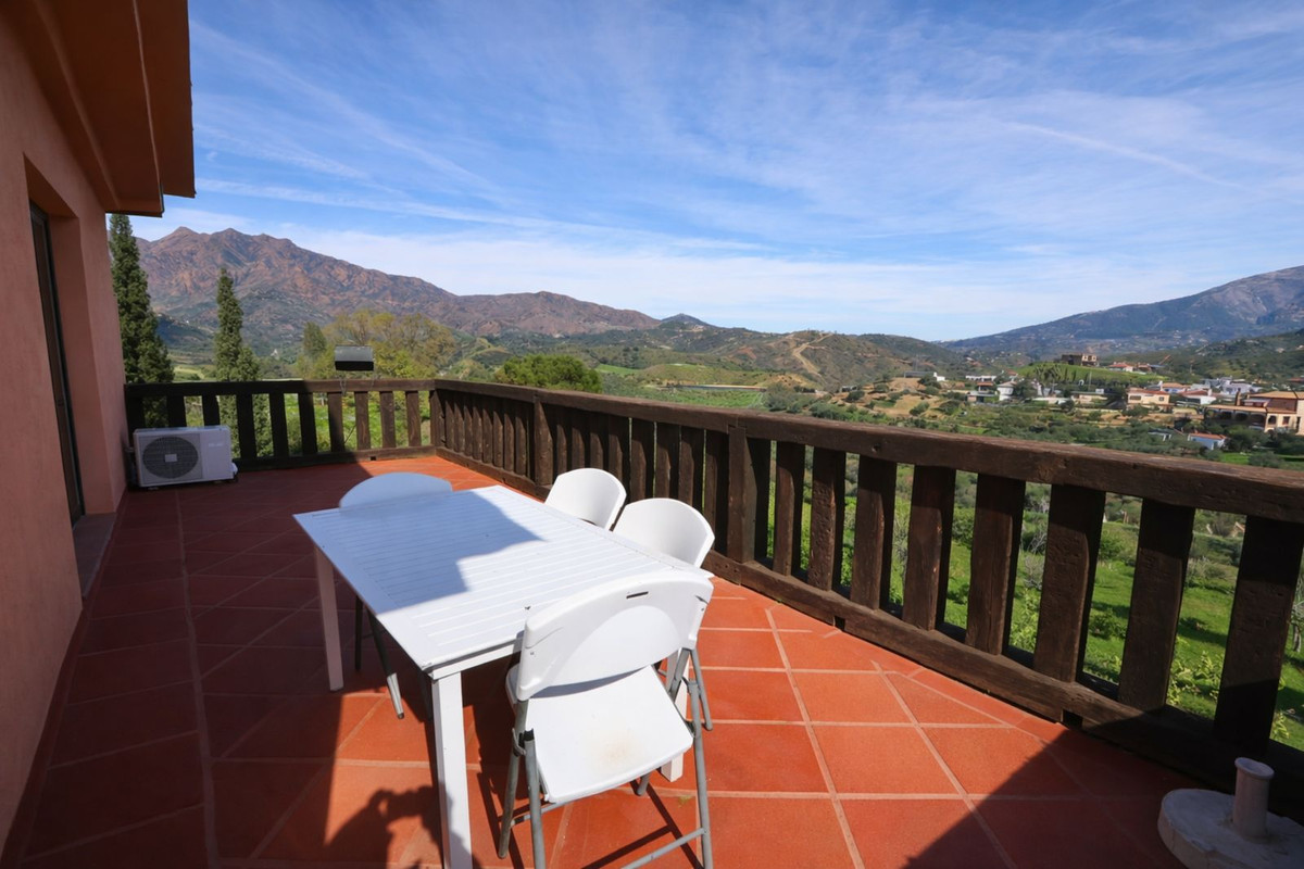 Huis te koop in Entrerrios | 4 slaapkamers H5316121