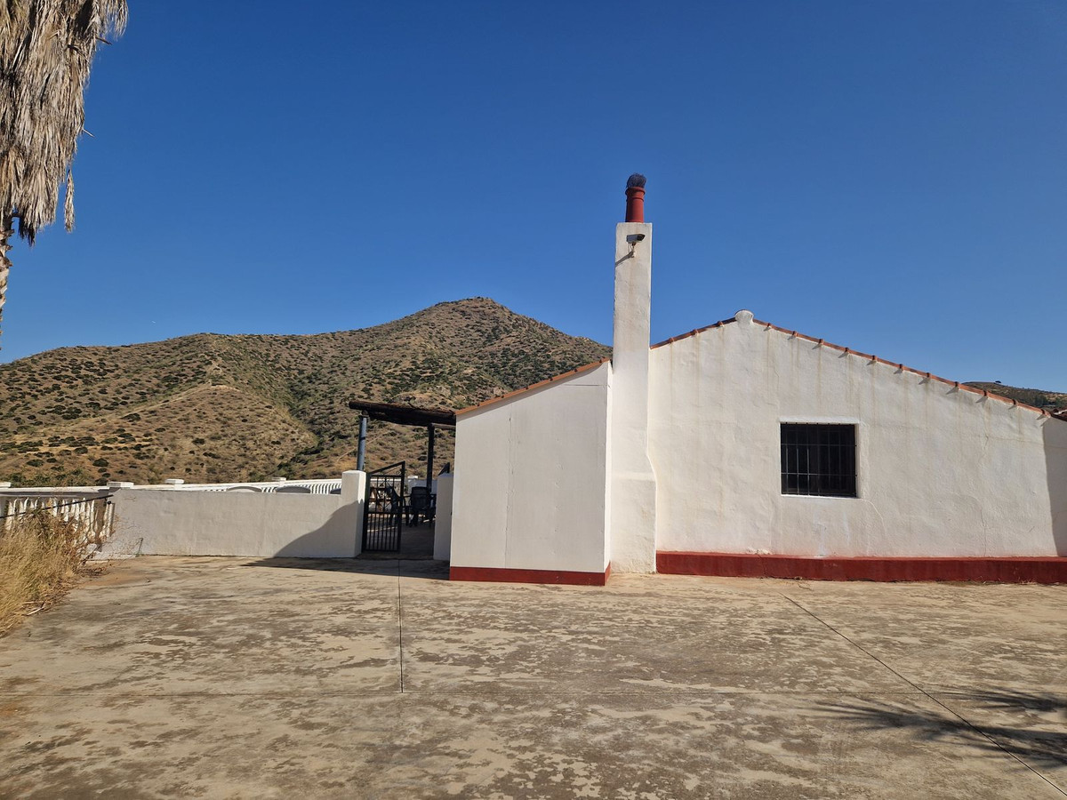 Finca - Cortijo in Estacion de Cartama-9