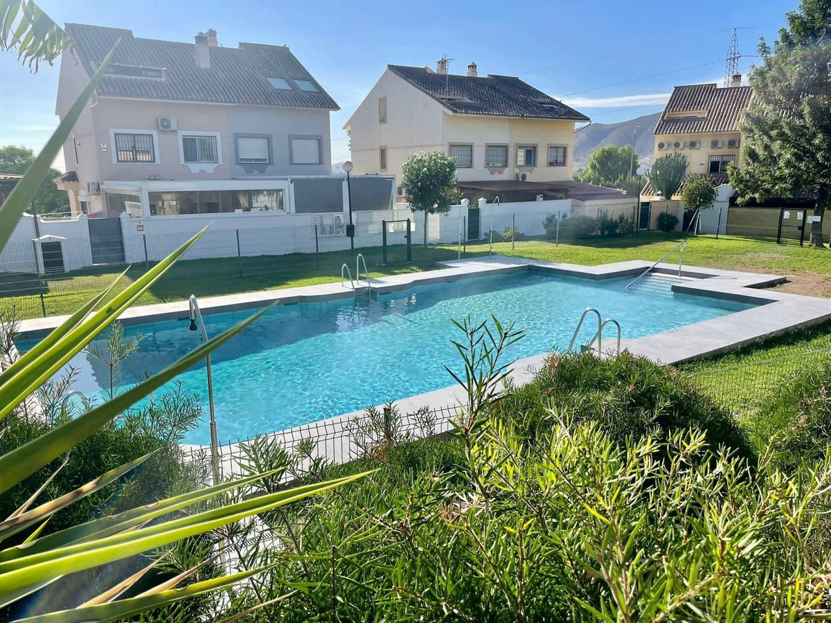 Semi-Vrijstaande Villa in Estacion de Cartama-1