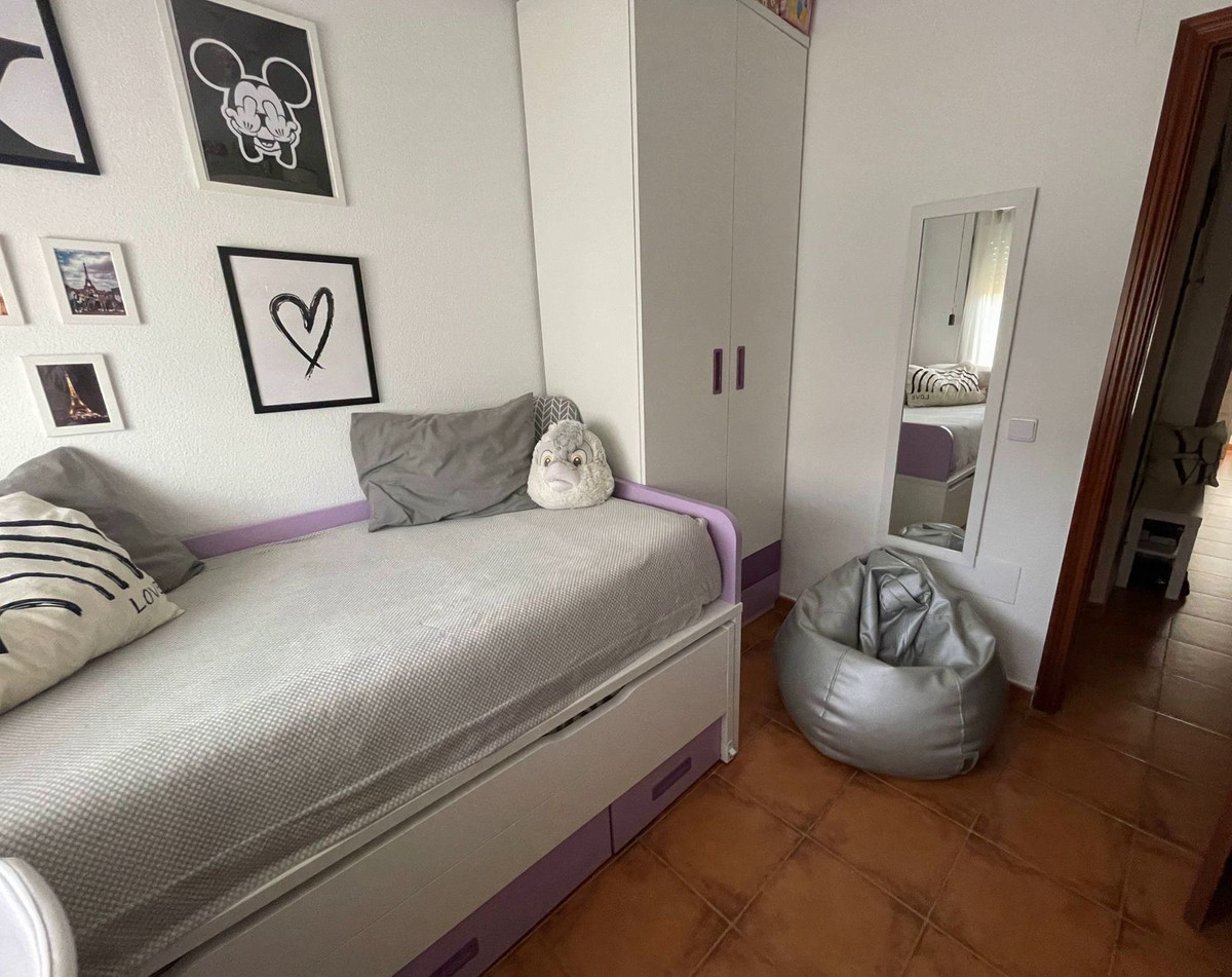 Semi-Vrijstaande Villa in Estacion de Cartama-17