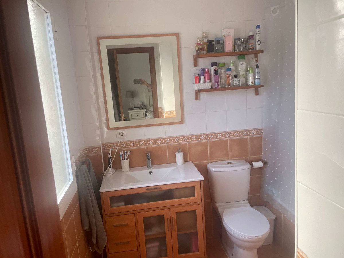 Semi-Vrijstaande Villa in Estacion de Cartama-19