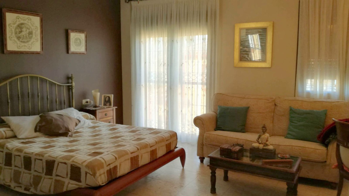 Huis te koop in Estacion de Cartama | 6 slaapkamers H5070265