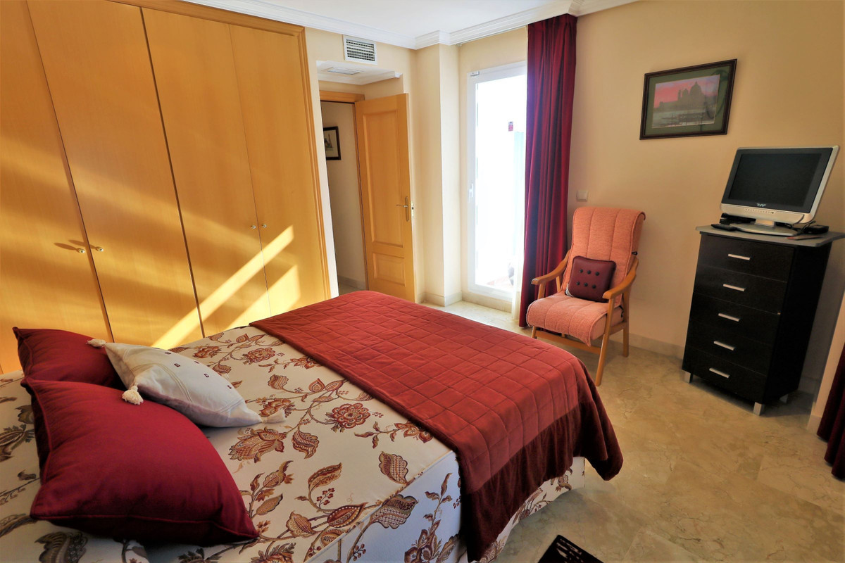 Huis te koop in Estepona | 3 slaapkamers H3762598