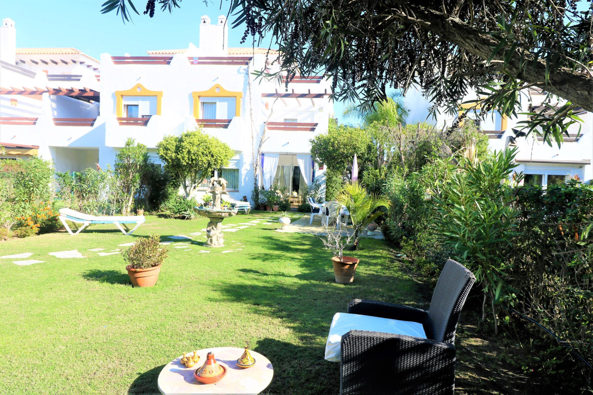 Huis te koop in Estepona | 3 slaapkamers H3762598