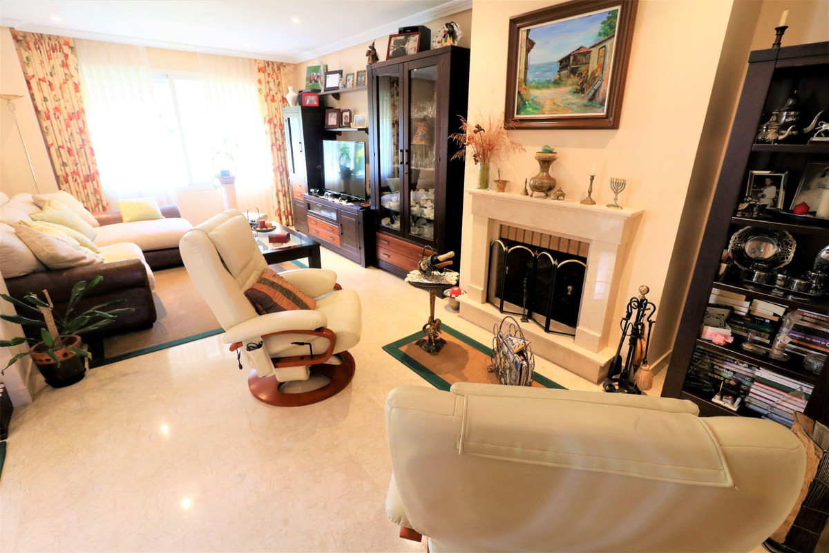 Huis te koop in Estepona | 3 slaapkamers H3762598
