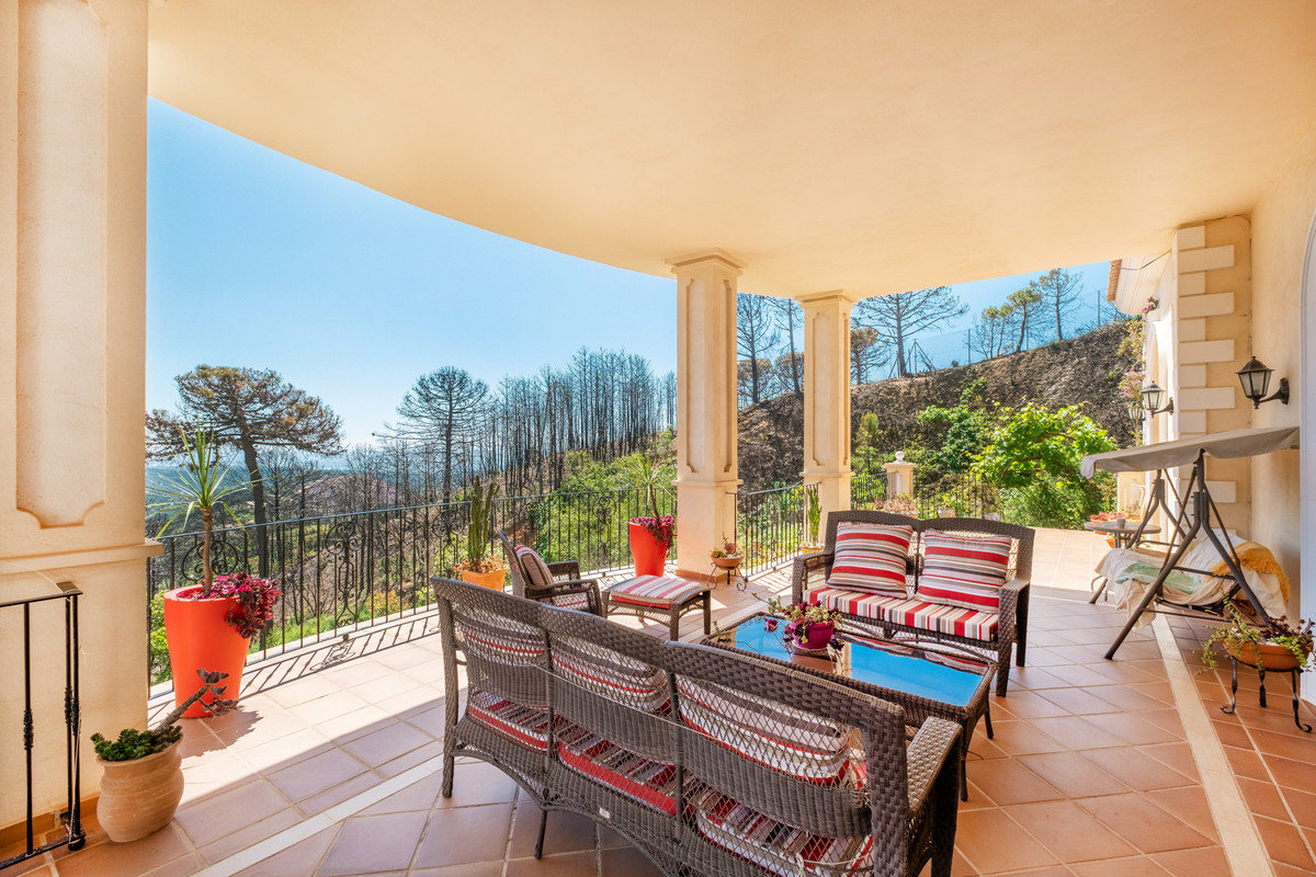 Finca - Cortijo te koop in Estepona | 7 slaapkamers H4053922