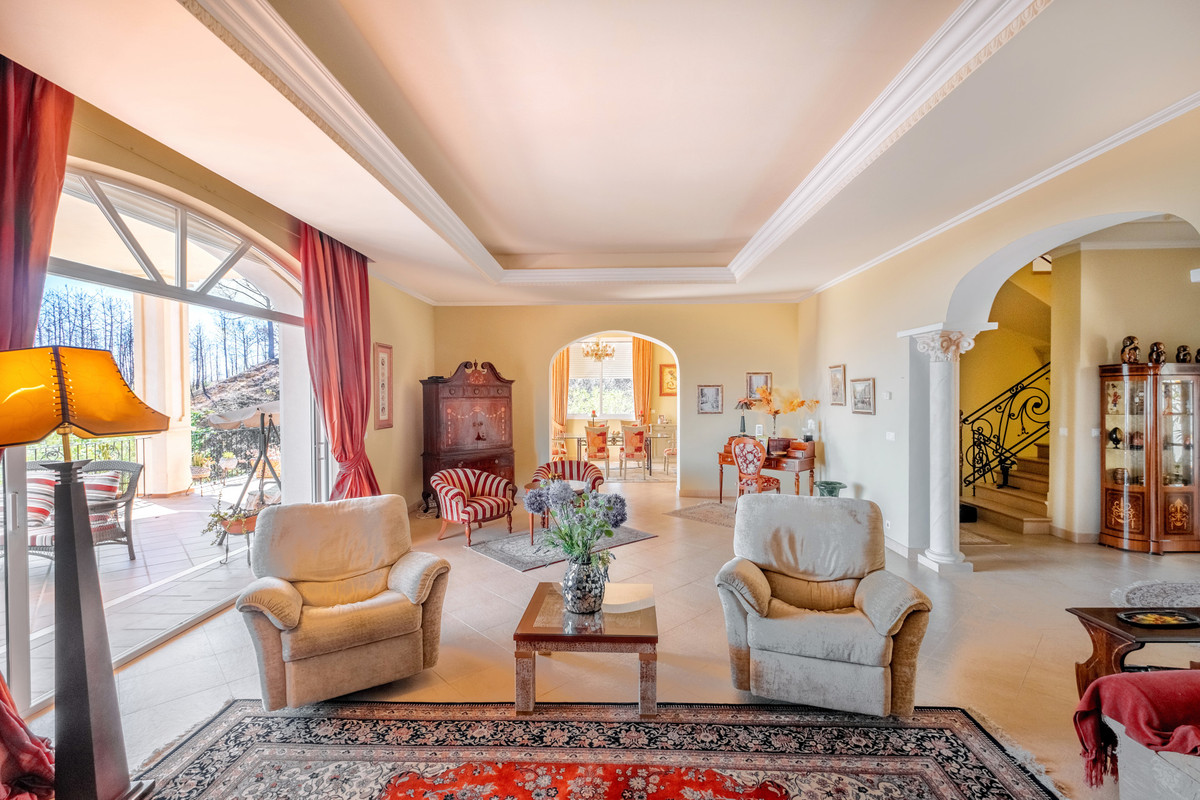 Finca - Cortijo te koop in Estepona | 7 slaapkamers H4053922