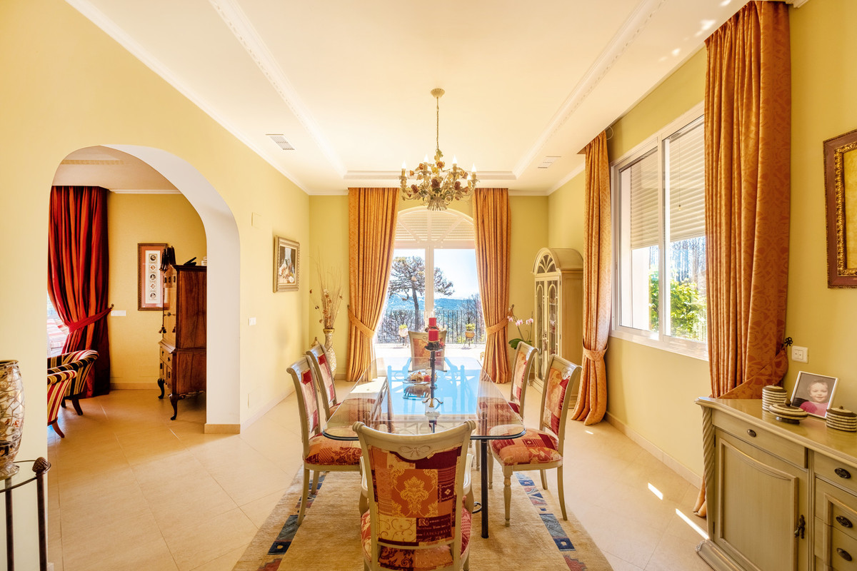 Finca - Cortijo te koop in Estepona | 7 slaapkamers H4053922