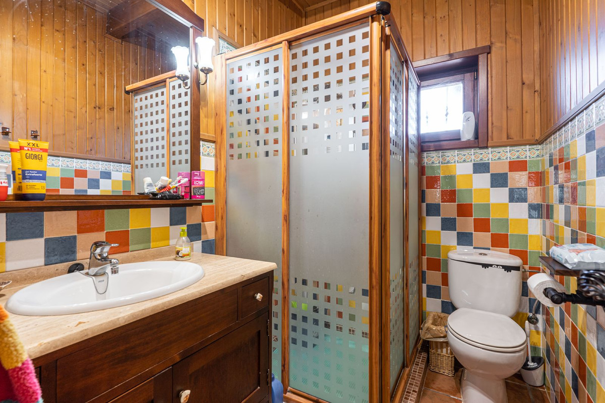 Finca - Cortijo te koop in Estepona | 3 slaapkamers H4303936
