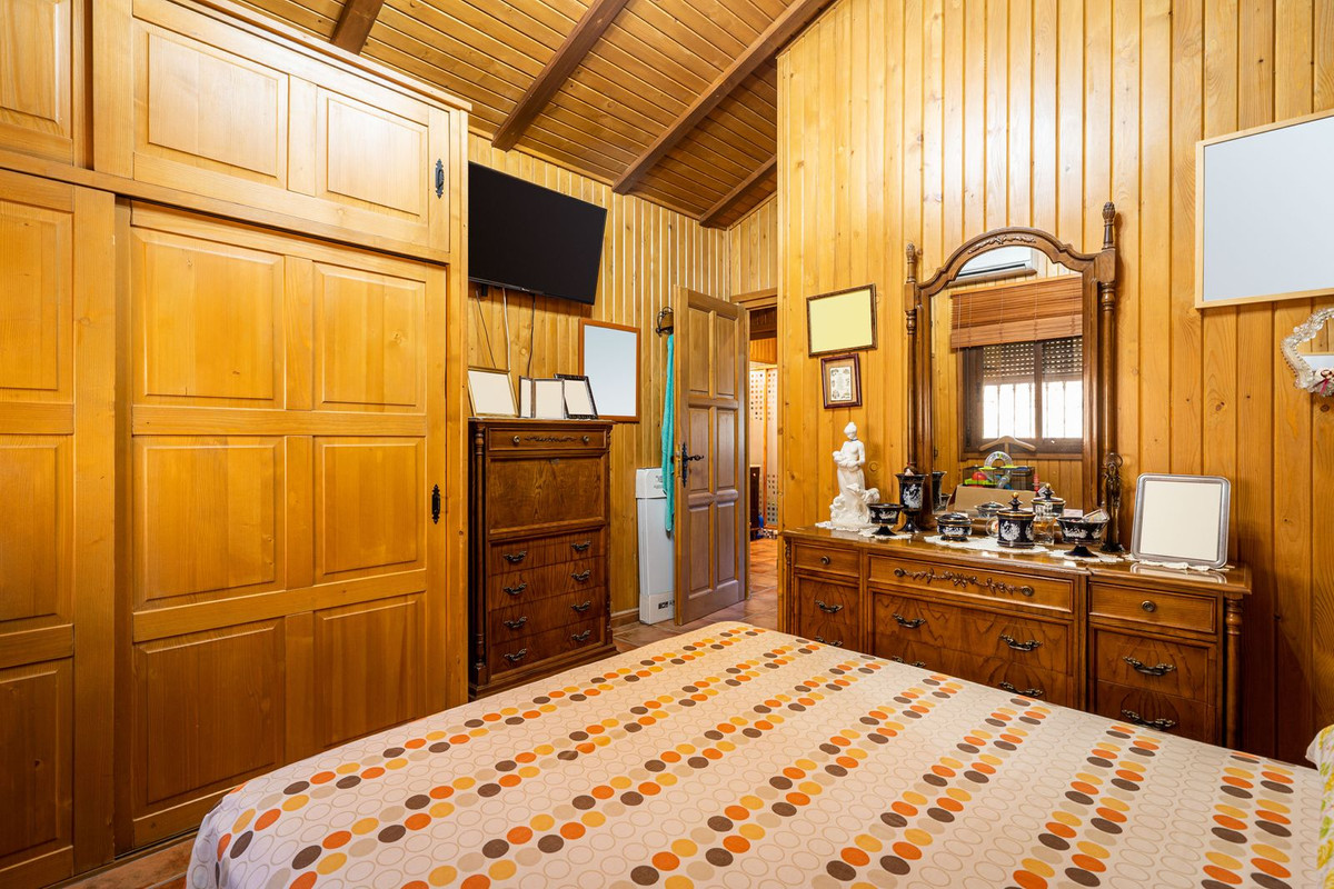 Finca - Cortijo te koop in Estepona | 3 slaapkamers H4303936
