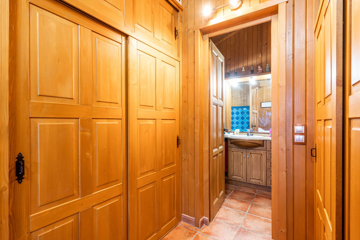 Finca - Cortijo te koop in Estepona | 3 slaapkamers H4303936