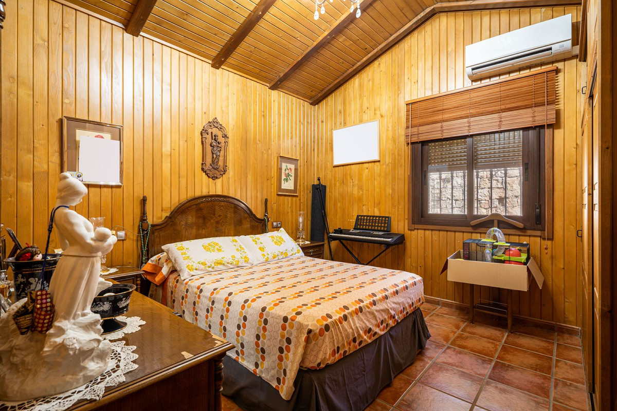 Finca - Cortijo te koop in Estepona | 3 slaapkamers H4303936