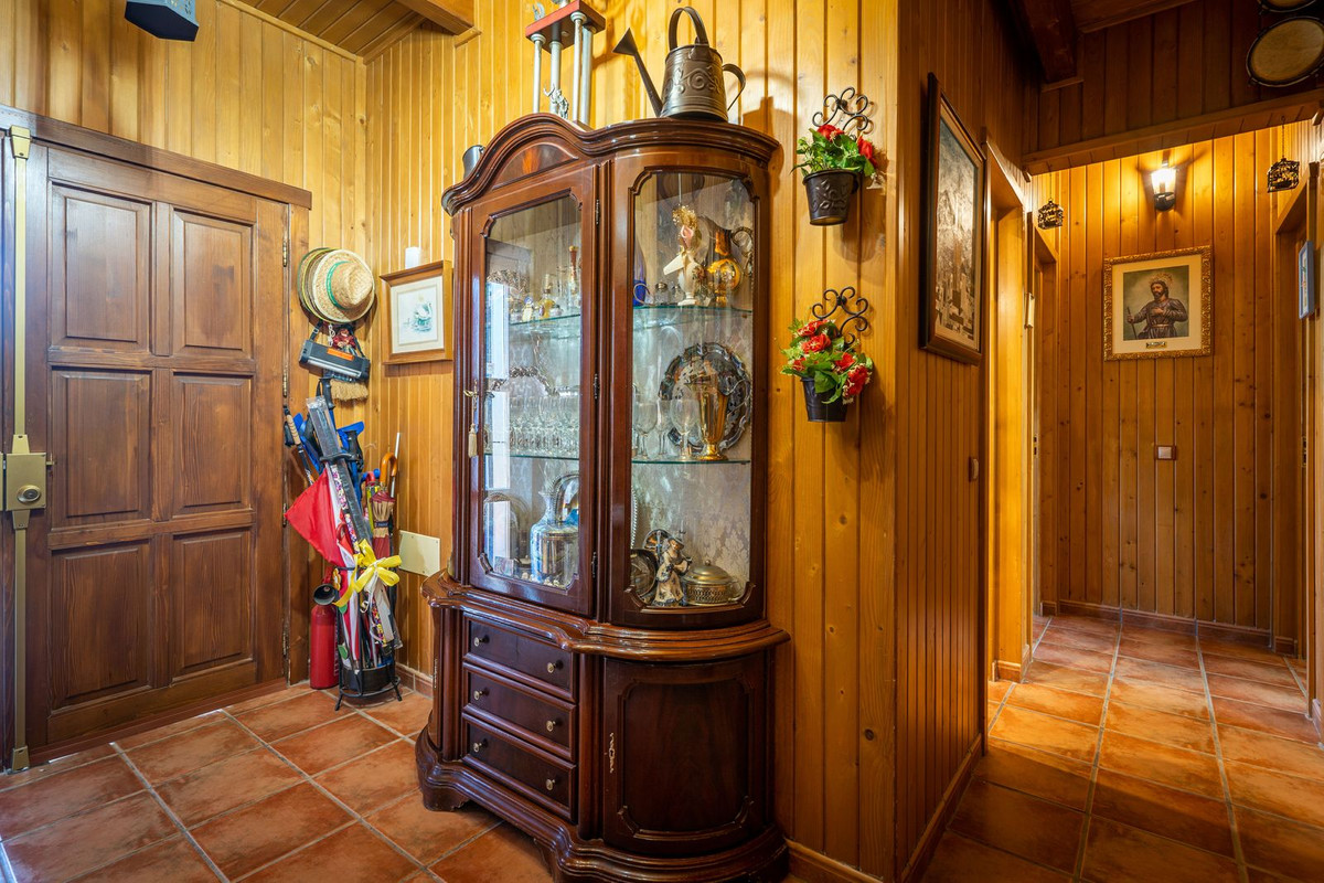 Finca - Cortijo te koop in Estepona | 3 slaapkamers H4303936