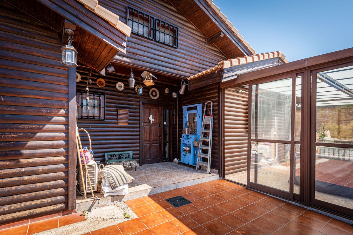 Finca - Cortijo te koop in Estepona | 3 slaapkamers H4303936