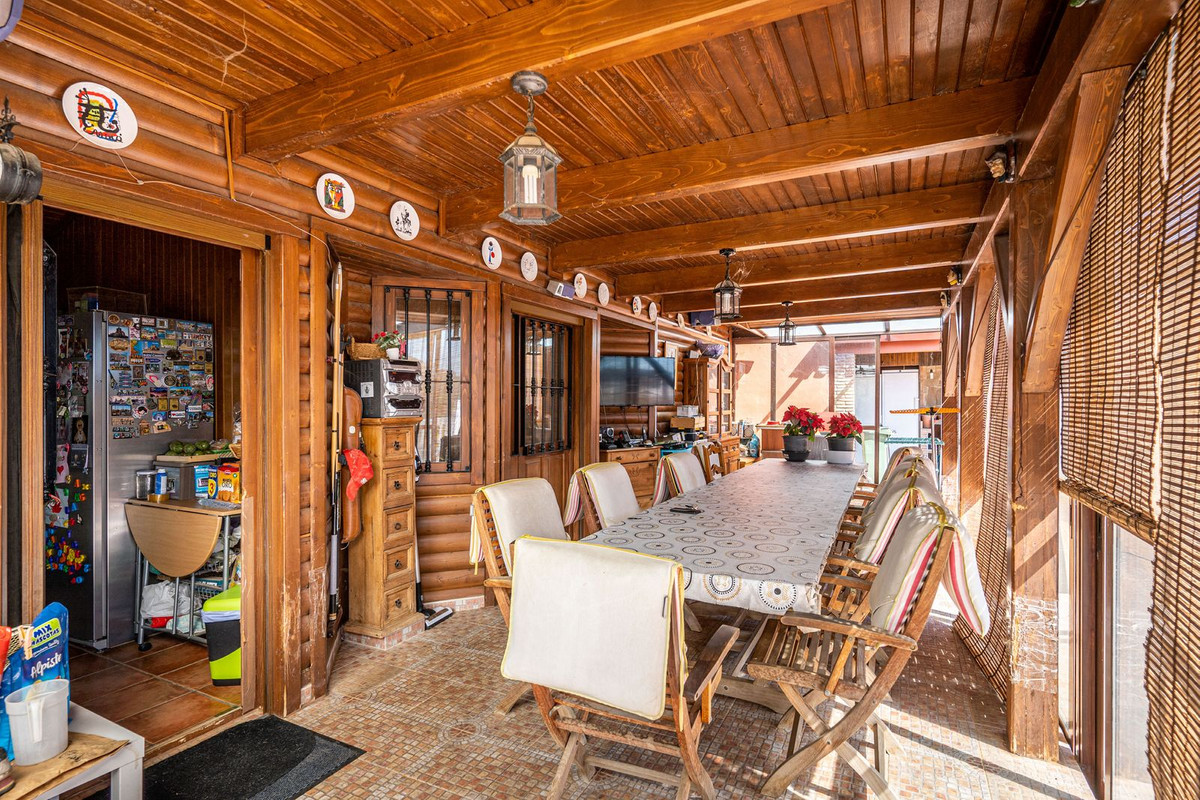 Finca - Cortijo te koop in Estepona | 3 slaapkamers H4303936