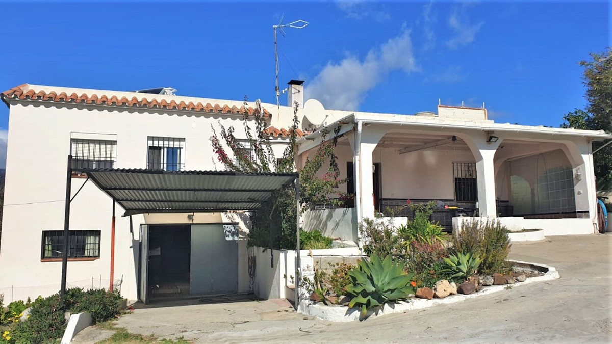 Huis te koop in Estepona | 5 slaapkamers H4345087