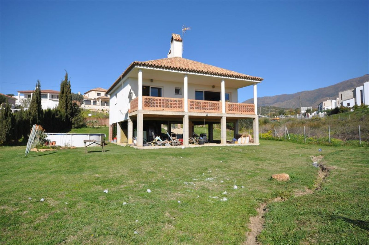 Huis te koop in Estepona | 3 slaapkamers H4415791
