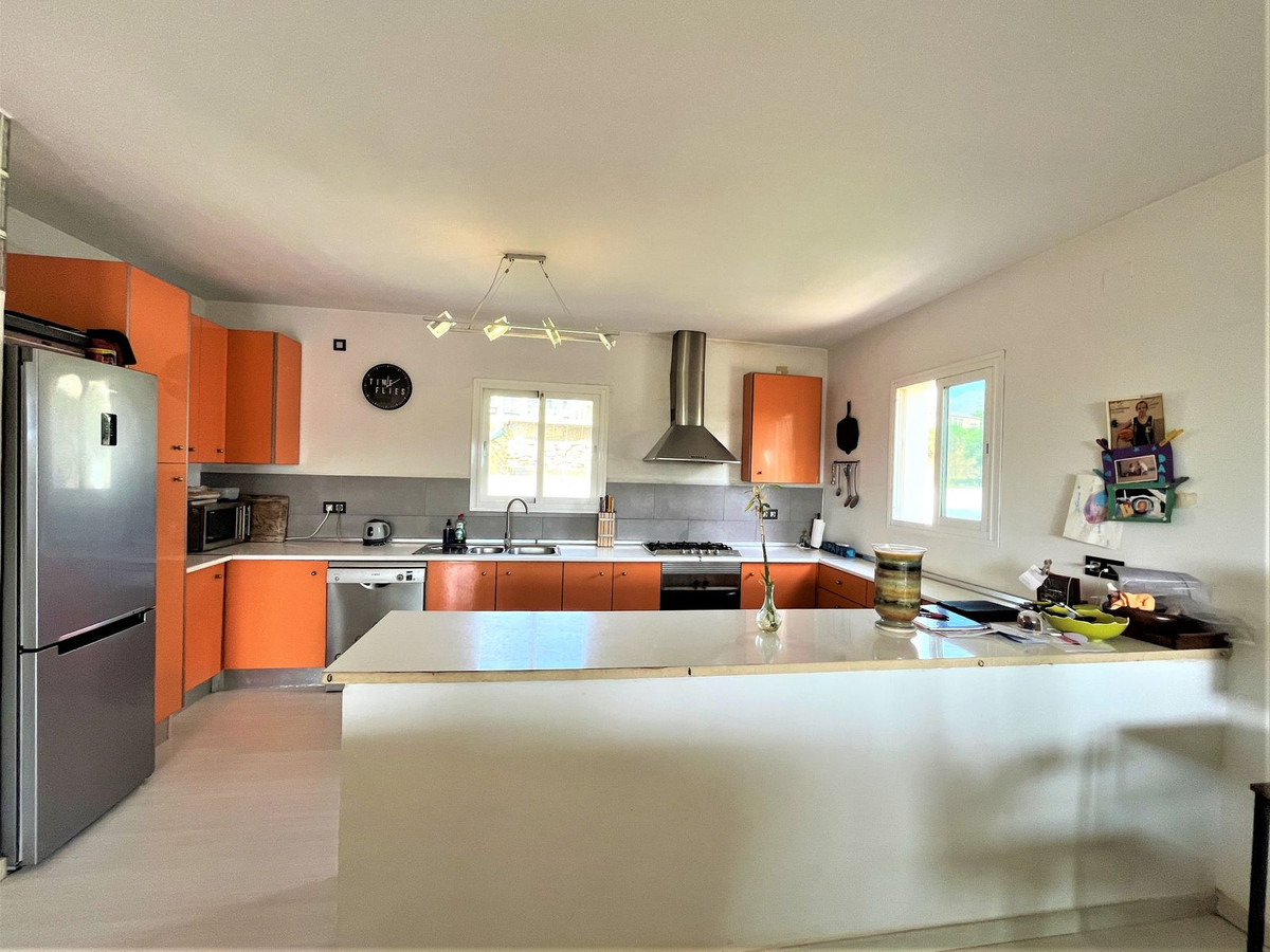 Huis te koop in Estepona | 3 slaapkamers H4415791