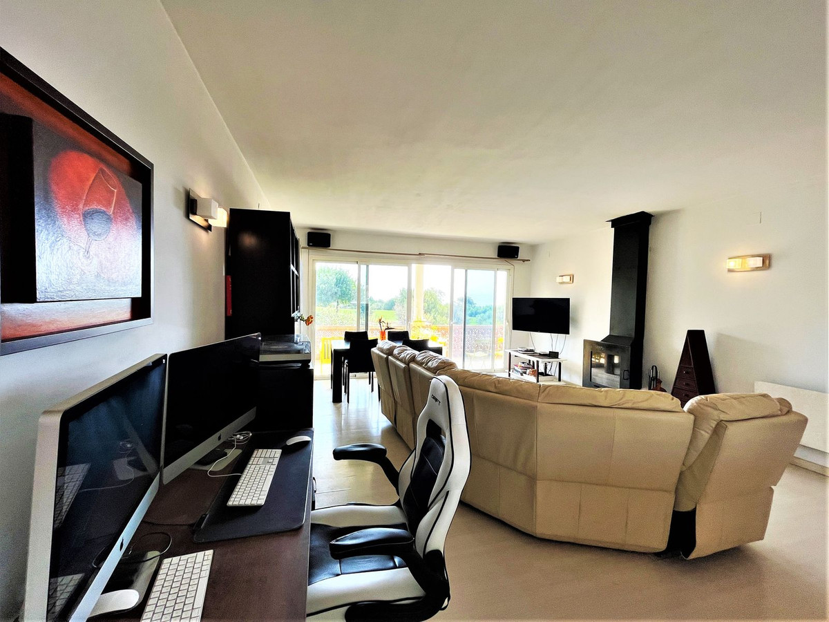 Huis te koop in Estepona | 3 slaapkamers H4415791