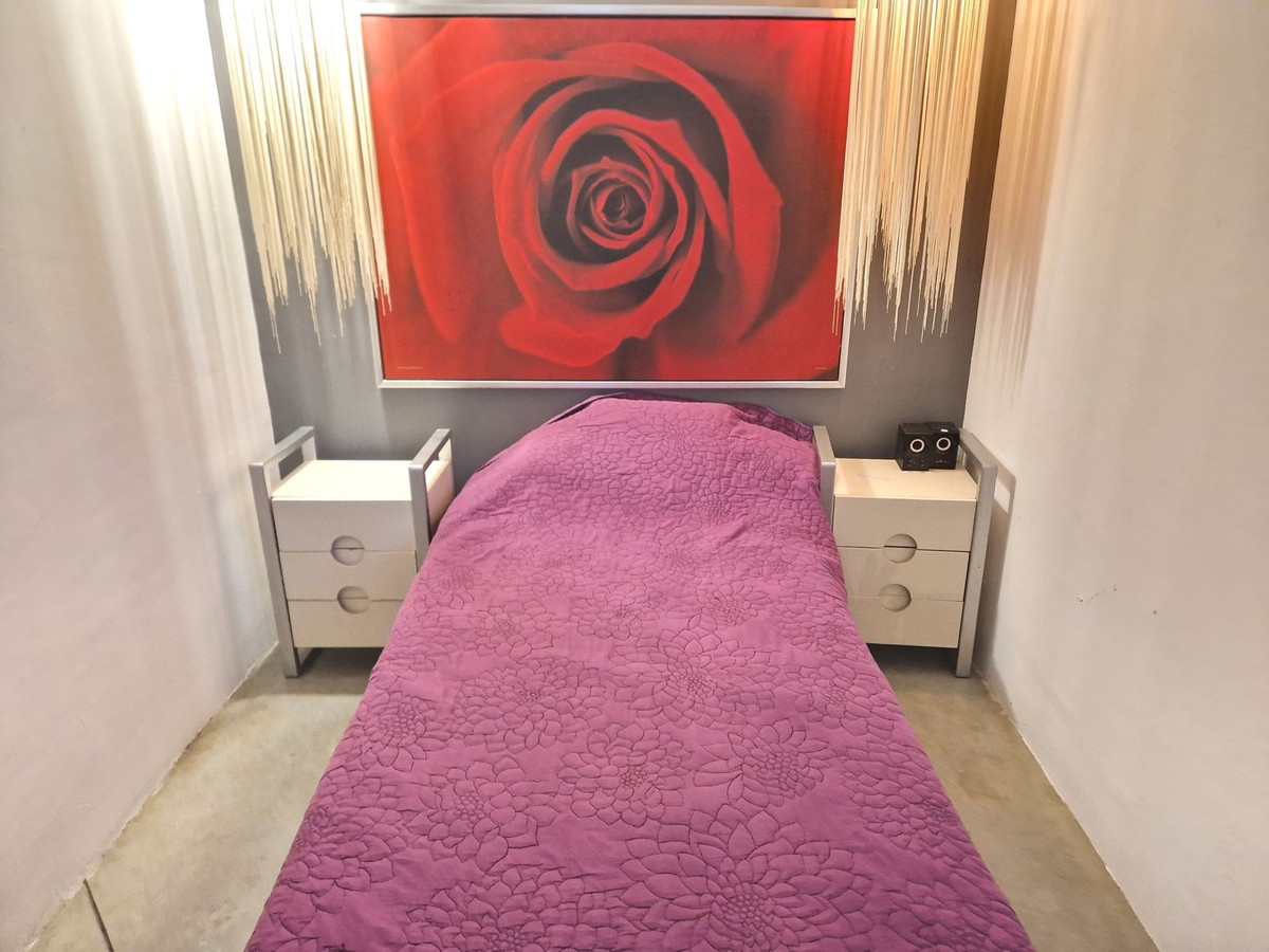 Property main view 64