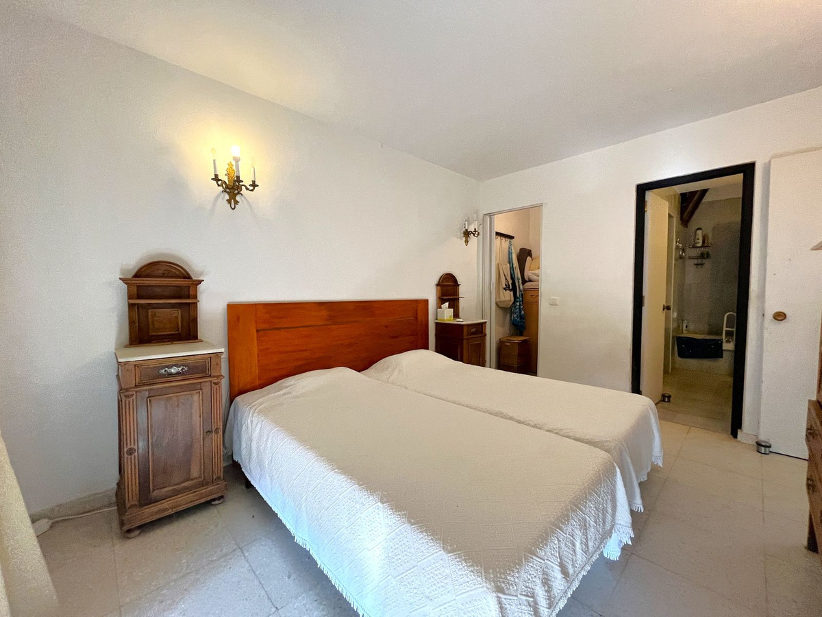 Property main view 40