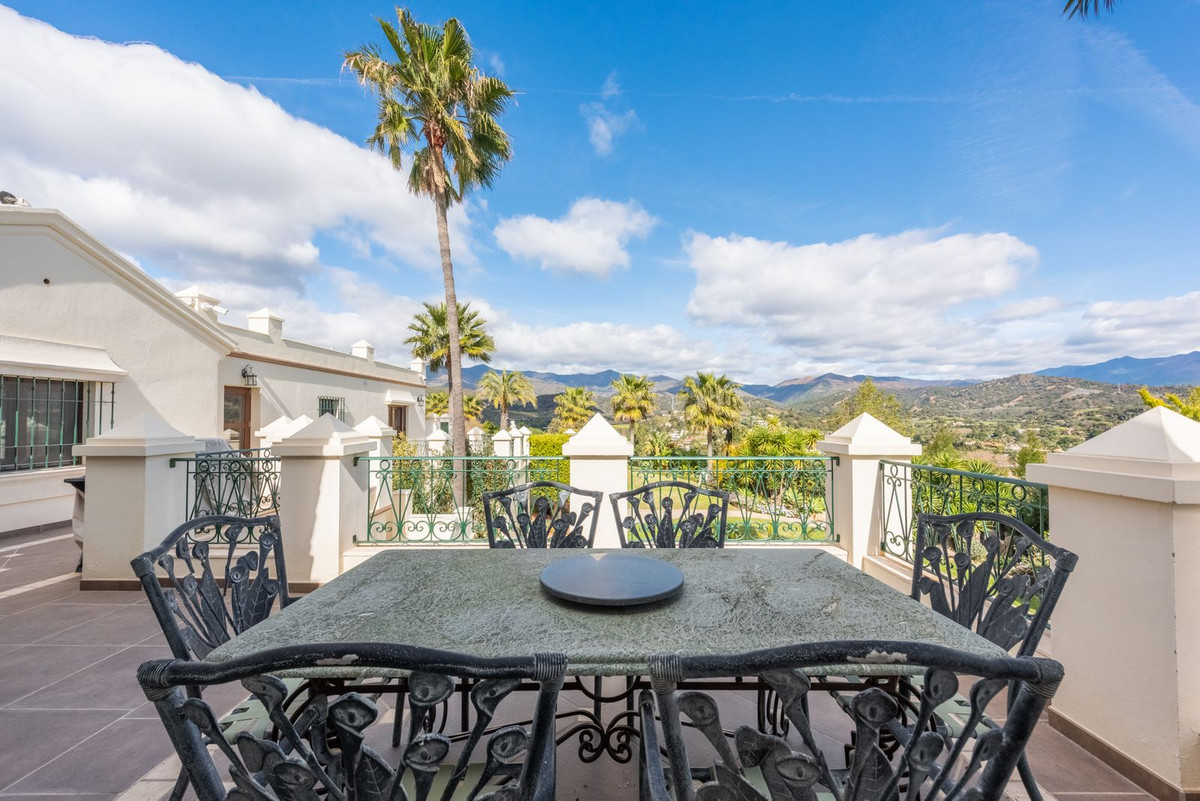 Huis te koop in Estepona | 6 slaapkamers H4675324