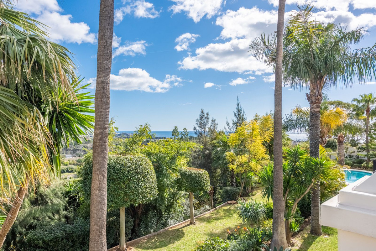 Huis te koop in Estepona | 6 slaapkamers H4675324