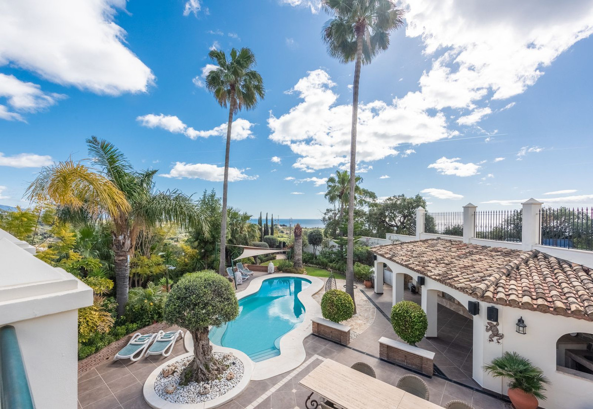Huis te koop in Estepona | 6 slaapkamers H4675324