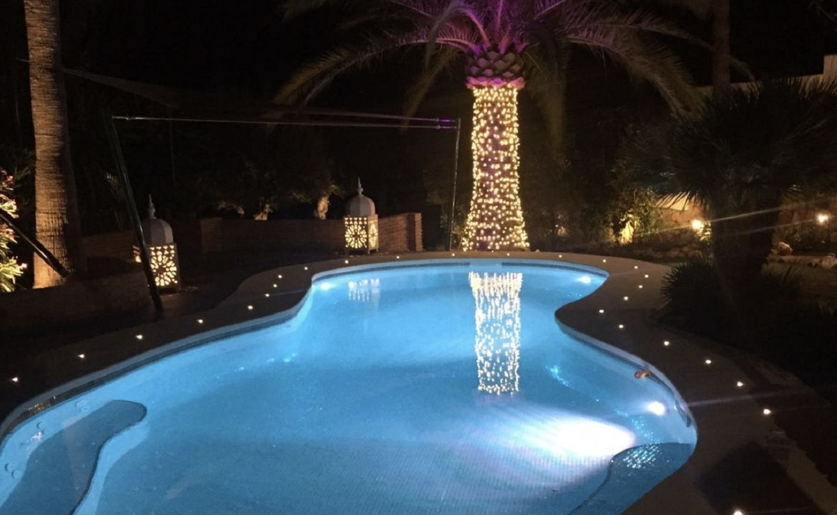 Huis te koop in Estepona | 6 slaapkamers H4675324