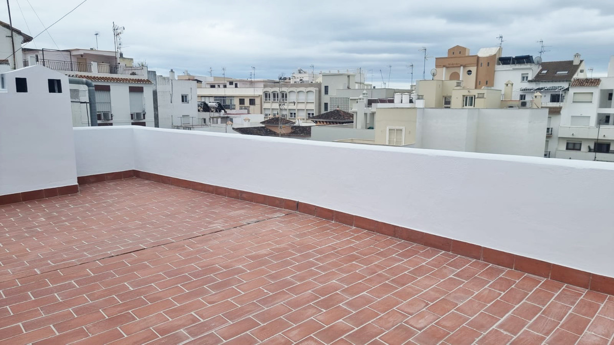 Huis te koop in Estepona | 5 slaapkamers H4693228