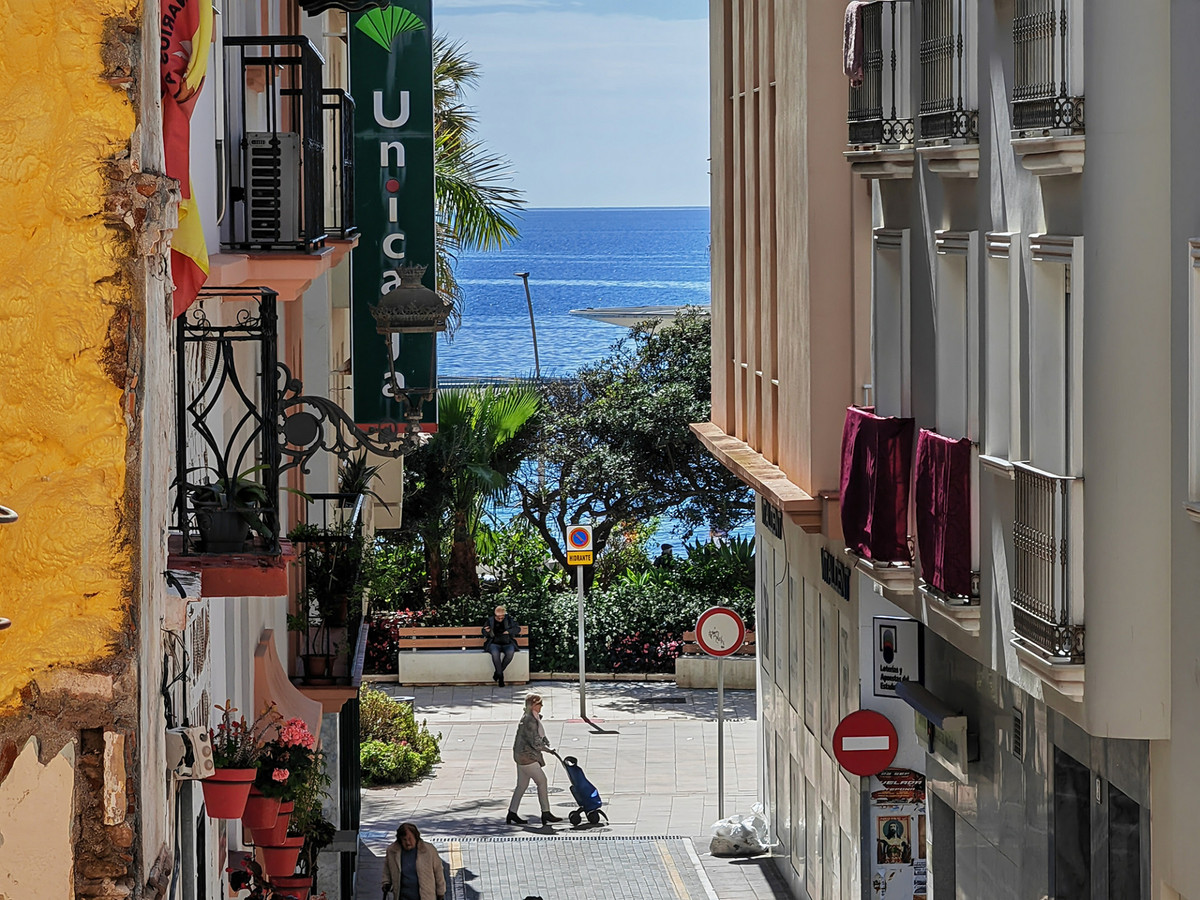 Huis te koop in Estepona | 5 slaapkamers H4693228